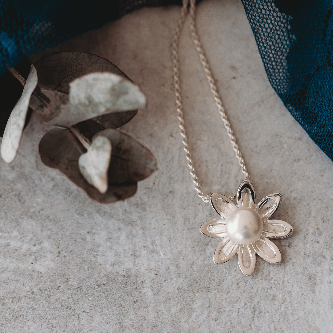 Sterling Silver Pearl Daisy Pendant