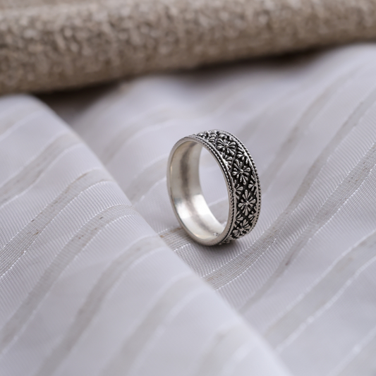 Sterling Silver Ring with detail